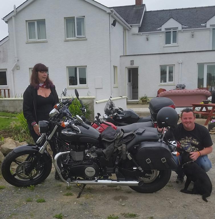 Pantysgyfarnog Near Carmarthenshire Pembrokeshire Hotel Exterior foto